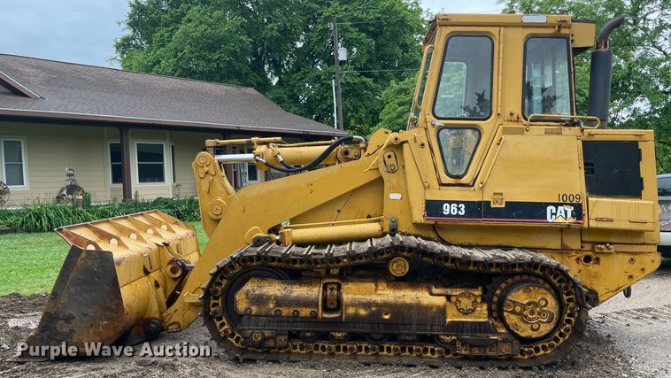 image for item IC9326 1990 Caterpillar 963  track loader