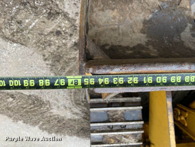 image for item IC9326 1990 Caterpillar 963  track loader