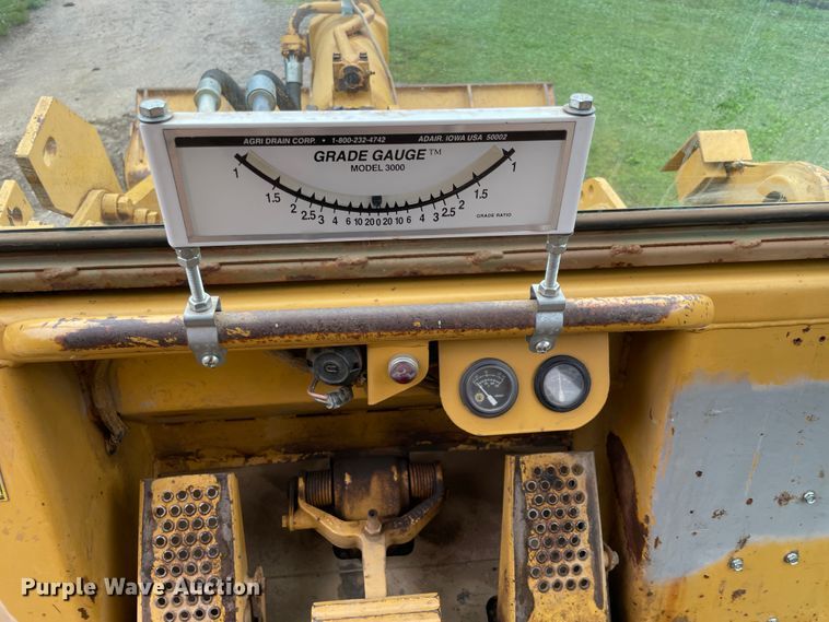 image for item IC9326 1990 Caterpillar 963  track loader