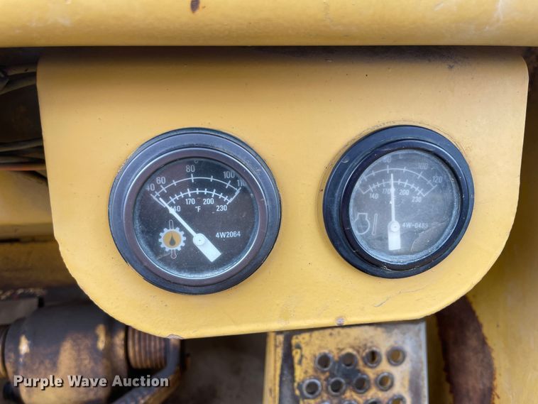 image for item IC9326 1990 Caterpillar 963  track loader