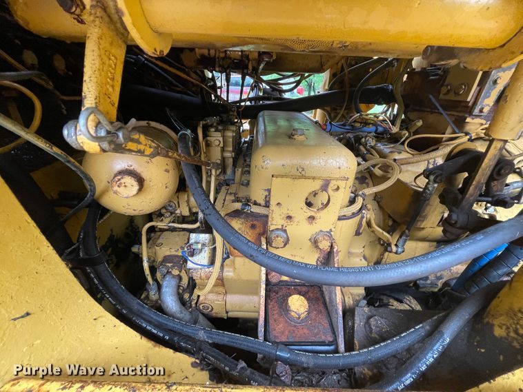 image for item IC9326 1990 Caterpillar 963  track loader