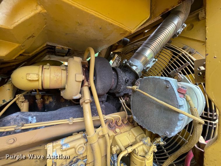 image for item IC9326 1990 Caterpillar 963  track loader