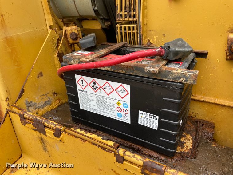 image for item IC9326 1990 Caterpillar 963  track loader