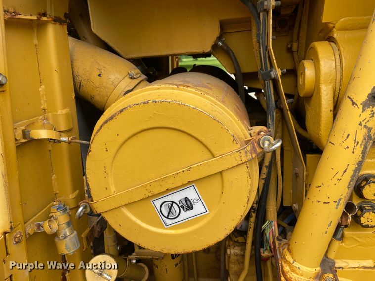 image for item IC9326 1990 Caterpillar 963  track loader