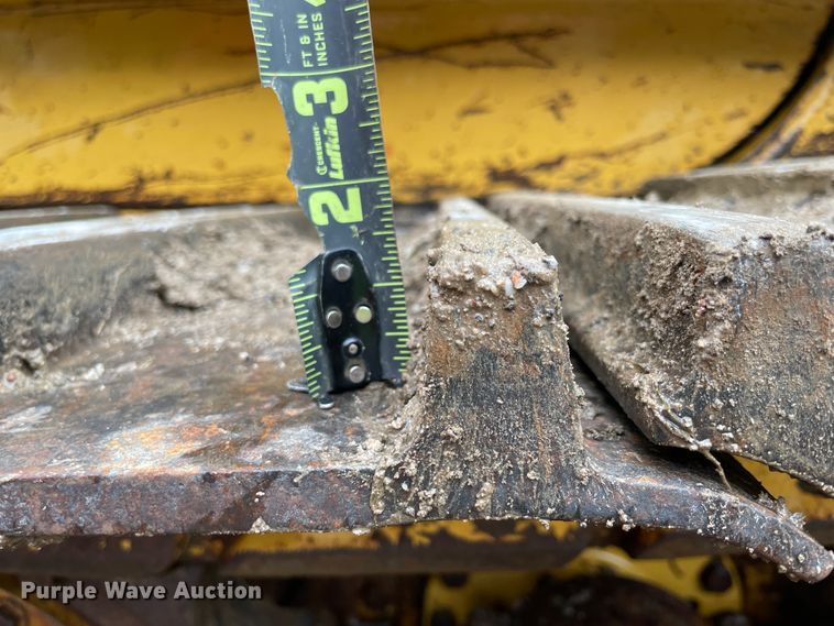 image for item IC9326 1990 Caterpillar 963  track loader