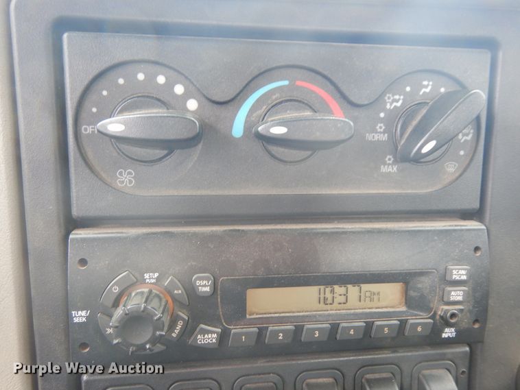 image for item ID9895 2010 International WorkStar 7300  digger derrick truck