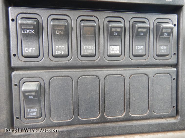 image for item ID9895 2010 International WorkStar 7300  digger derrick truck