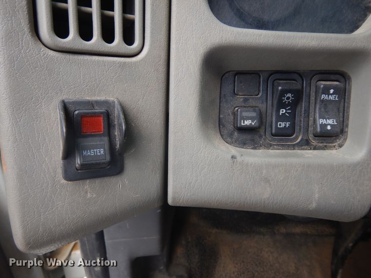 image for item ID9895 2010 International WorkStar 7300  digger derrick truck