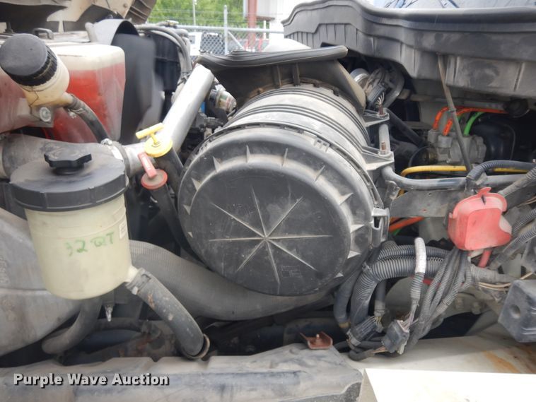 image for item ID9895 2010 International WorkStar 7300  digger derrick truck