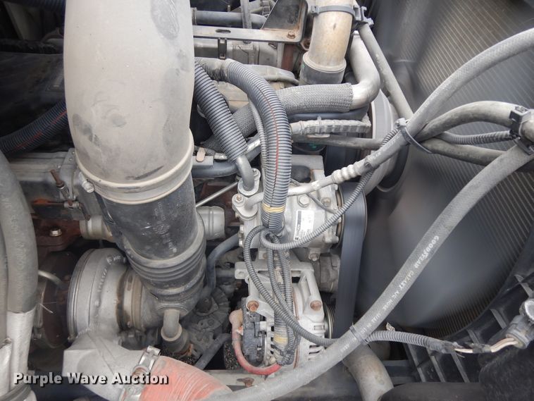 image for item ID9895 2010 International WorkStar 7300  digger derrick truck