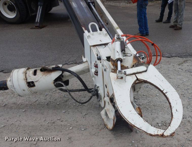 image for item ID9895 2010 International WorkStar 7300  digger derrick truck