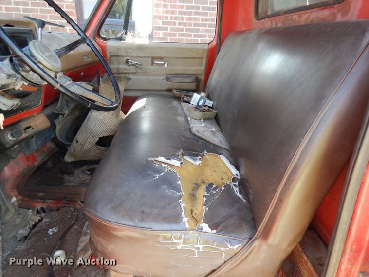 image for item ID9945 1974 GMC 6500  dump truck