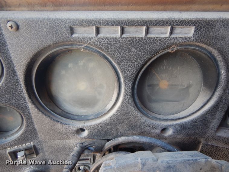 image for item ID9945 1974 GMC 6500  dump truck