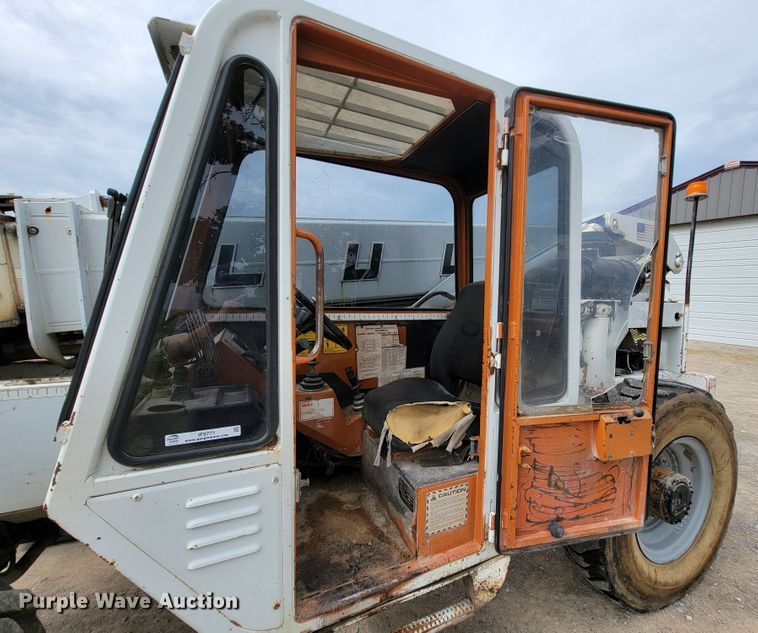 image for item IF9771 2000 Lull 844  telehandler