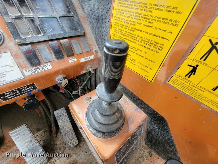 image for item IF9771 2000 Lull 844  telehandler