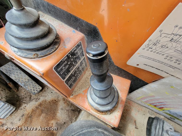 image for item IF9771 2000 Lull 844  telehandler