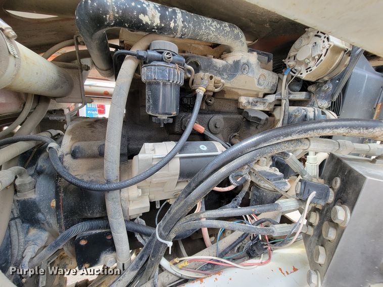 image for item IF9771 2000 Lull 844  telehandler