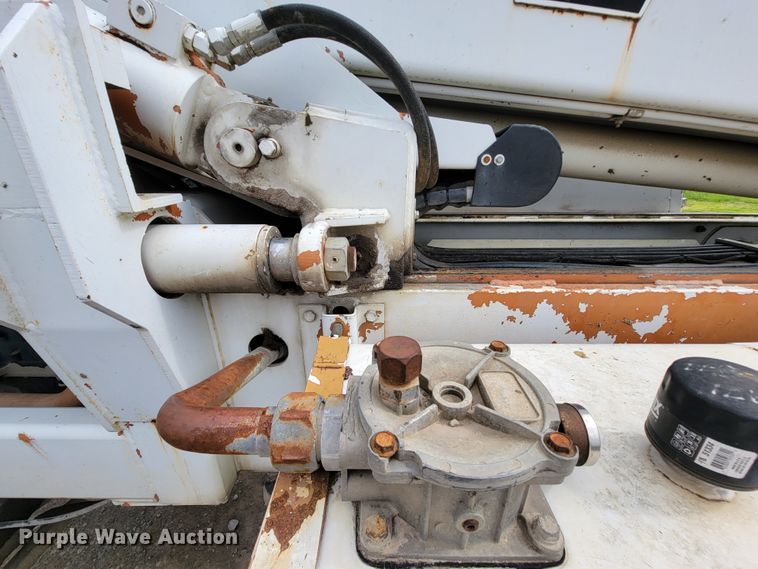 image for item IF9771 2000 Lull 844  telehandler