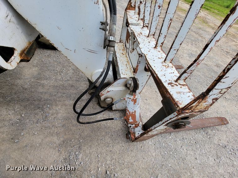 image for item IF9771 2000 Lull 844  telehandler