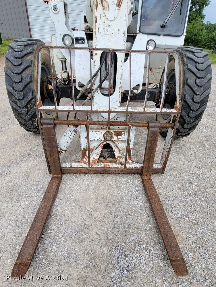 image for item IF9771 2000 Lull 844  telehandler