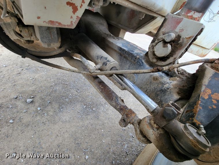 image for item IF9771 2000 Lull 844  telehandler