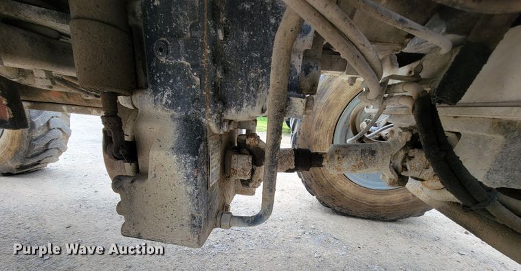 image for item IF9771 2000 Lull 844  telehandler