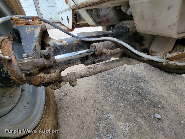 image for item IF9771 2000 Lull 844  telehandler