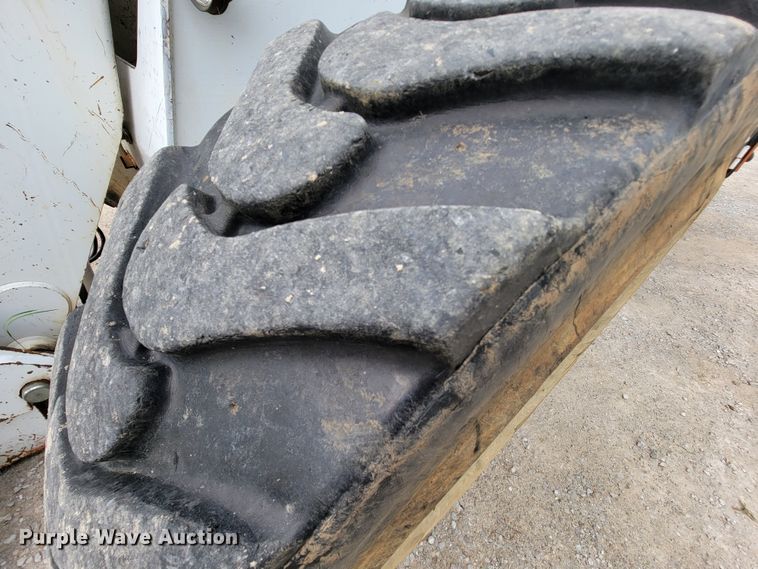 image for item IF9771 2000 Lull 844  telehandler