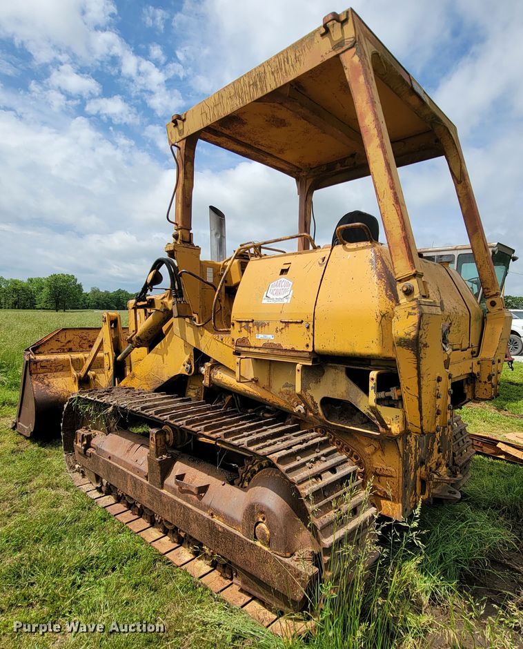 image for item IF9817 1980 Komatsu D57S-1  track loader