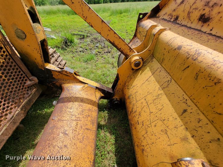 image for item IF9817 1980 Komatsu D57S-1  track loader