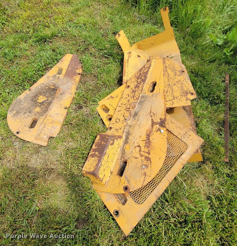 image for item IF9817 1980 Komatsu D57S-1  track loader