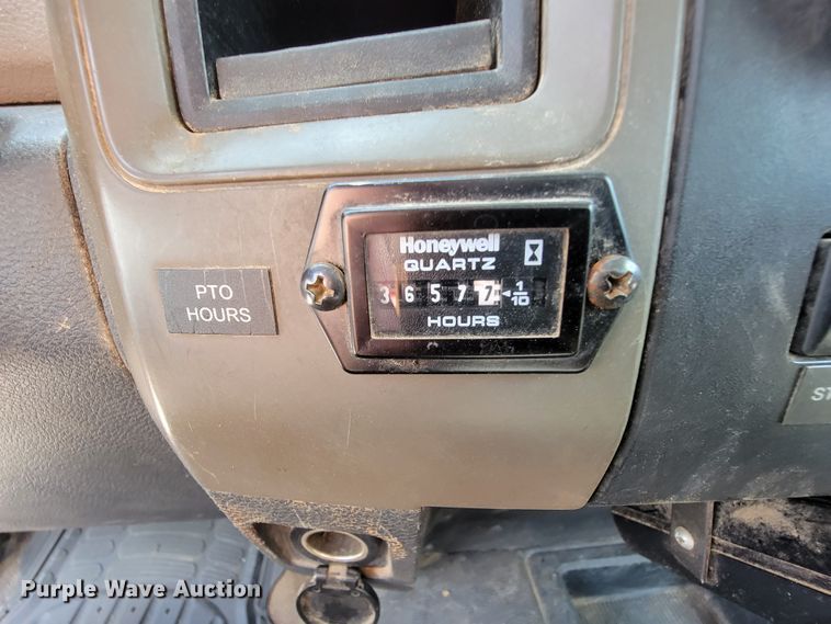 image for item IF9820 2011 Dodge Ram 5500  bucket truck