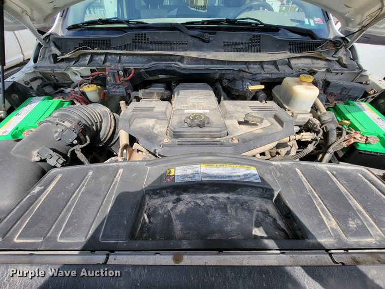 image for item IF9820 2011 Dodge Ram 5500  bucket truck