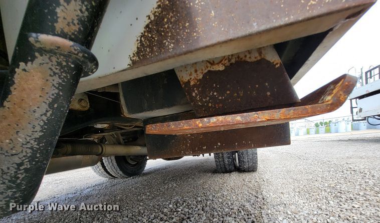 image for item IF9820 2011 Dodge Ram 5500  bucket truck