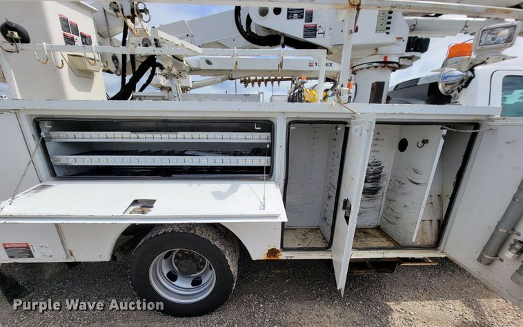 image for item IF9820 2011 Dodge Ram 5500  bucket truck