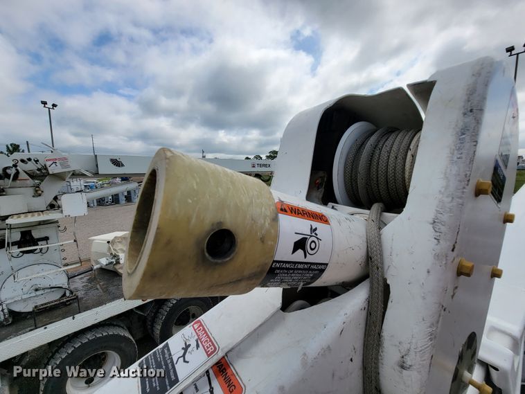 image for item IF9820 2011 Dodge Ram 5500  bucket truck
