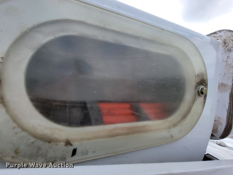 image for item IF9820 2011 Dodge Ram 5500  bucket truck