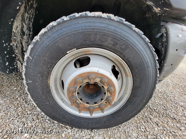 image for item IF9820 2011 Dodge Ram 5500  bucket truck