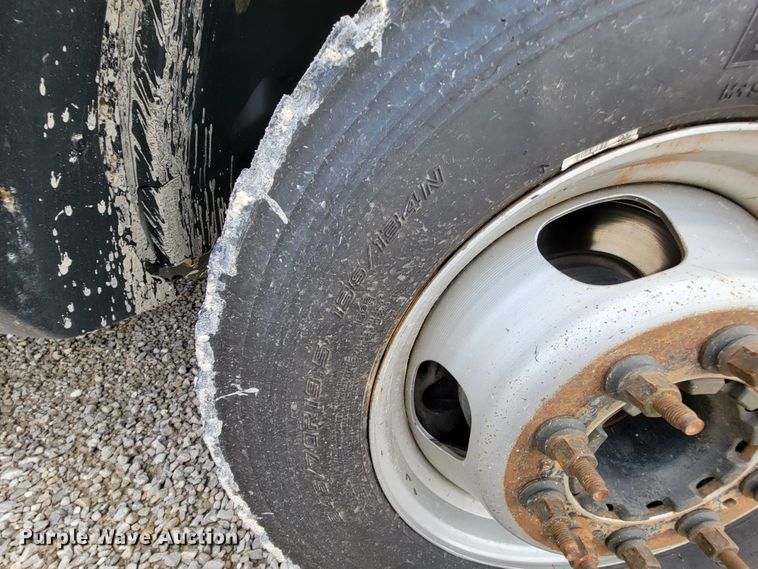 image for item IF9820 2011 Dodge Ram 5500  bucket truck