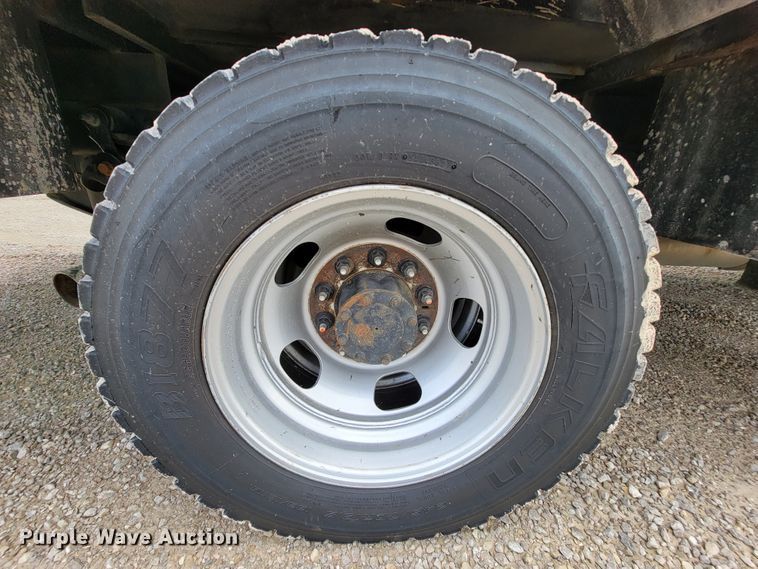 image for item IF9820 2011 Dodge Ram 5500  bucket truck