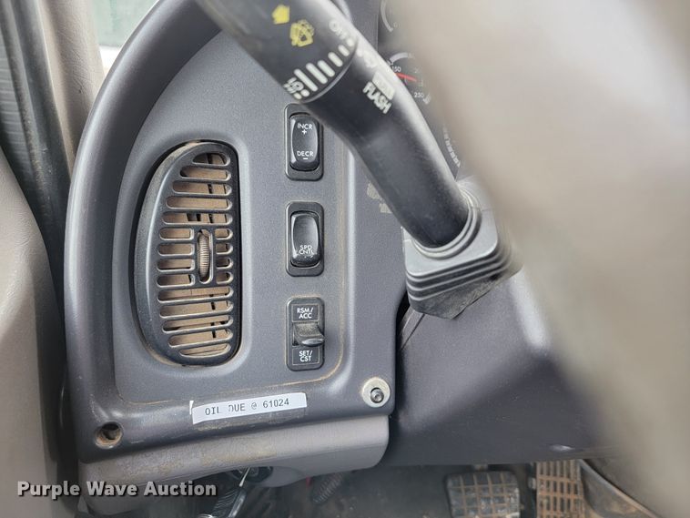 image for item IF9821 2009 Freightliner Business Class M2  digger derrick truck