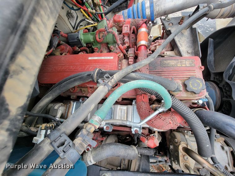 image for item IF9821 2009 Freightliner Business Class M2  digger derrick truck