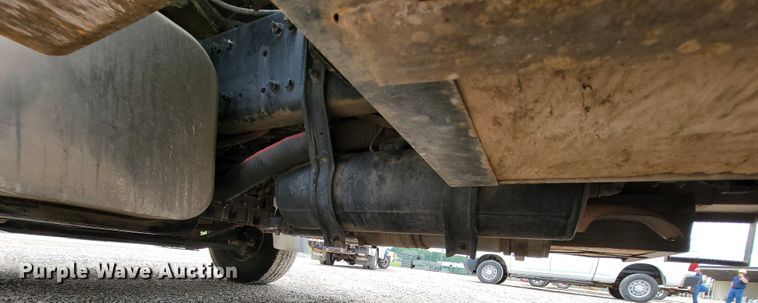 image for item IF9821 2009 Freightliner Business Class M2  digger derrick truck