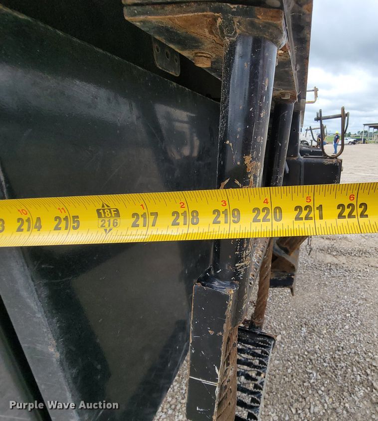 image for item IF9821 2009 Freightliner Business Class M2  digger derrick truck