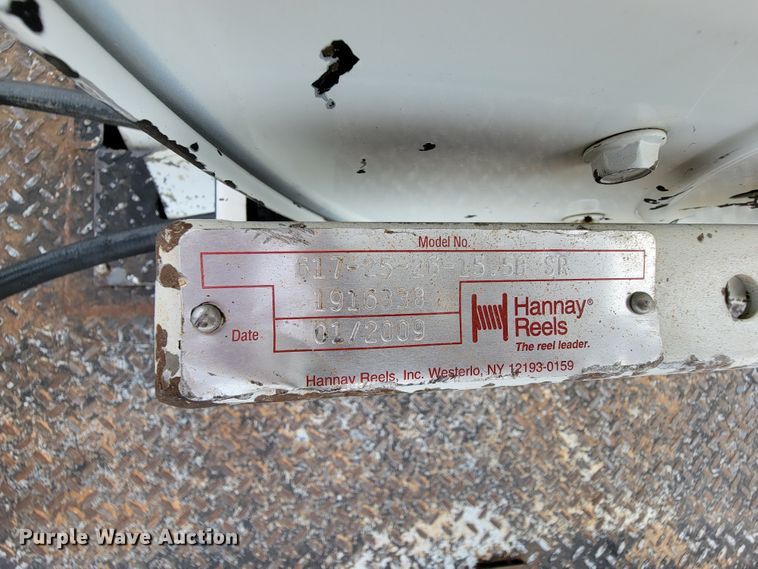 image for item IF9821 2009 Freightliner Business Class M2  digger derrick truck