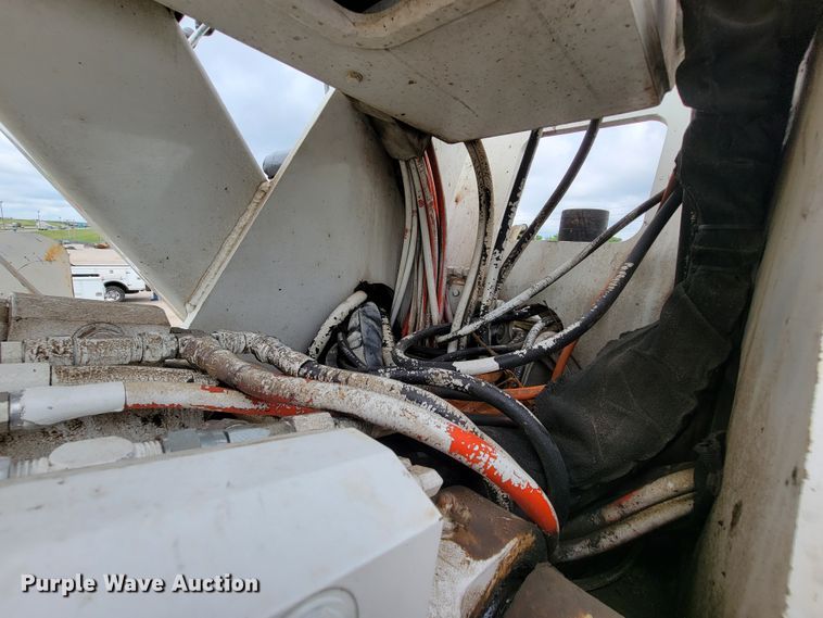 image for item IF9821 2009 Freightliner Business Class M2  digger derrick truck