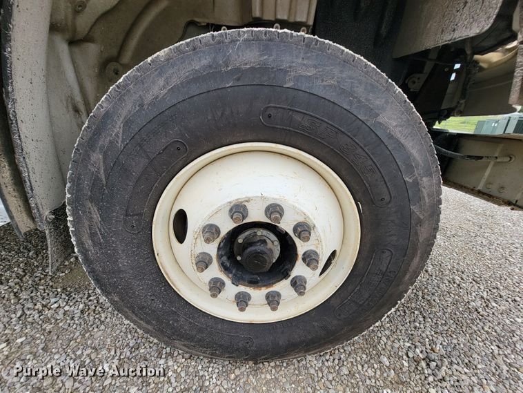 image for item IF9821 2009 Freightliner Business Class M2  digger derrick truck