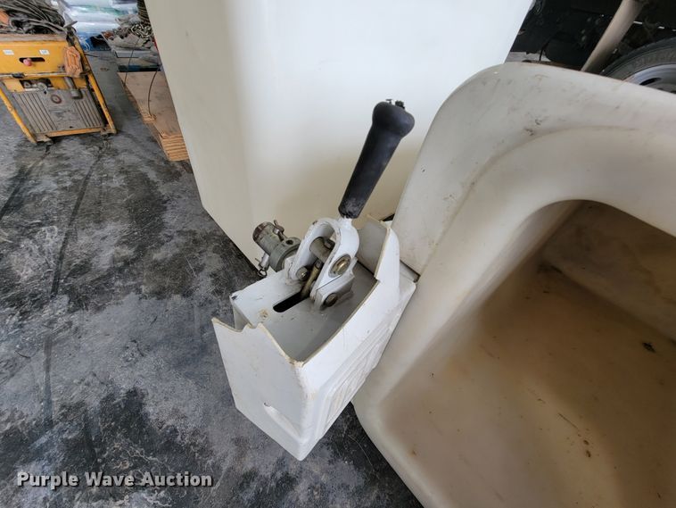 image for item IF9827 (2) man buckets