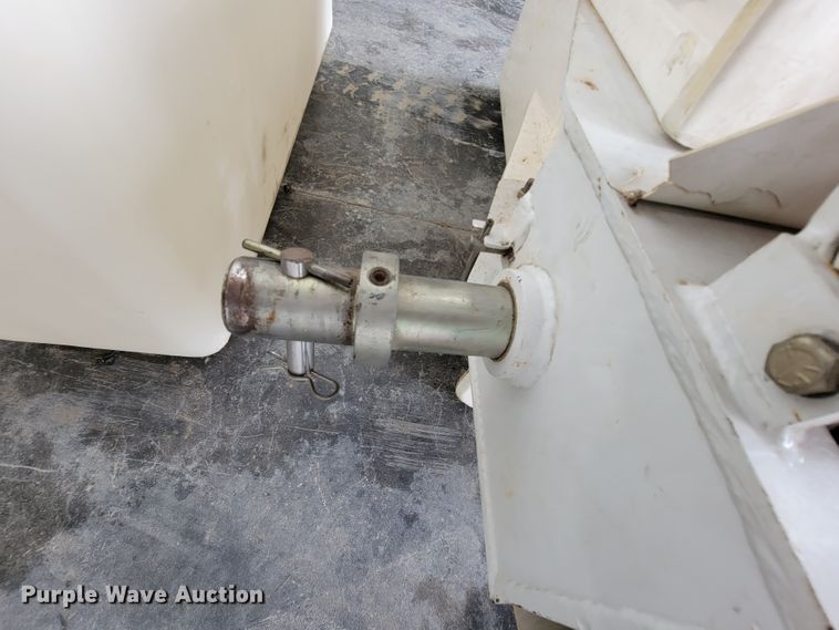 image for item IF9827 (2) man buckets