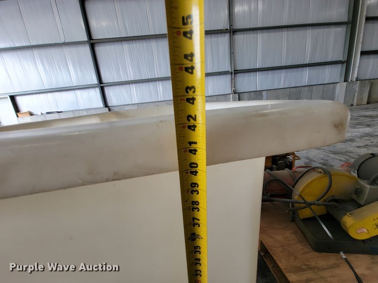 image for item IF9827 (2) man buckets